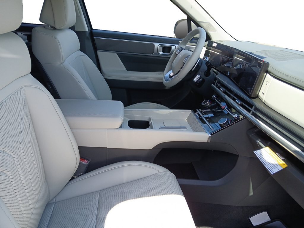 New 2027 Hyundai Santa Fe SEL FWD image 16