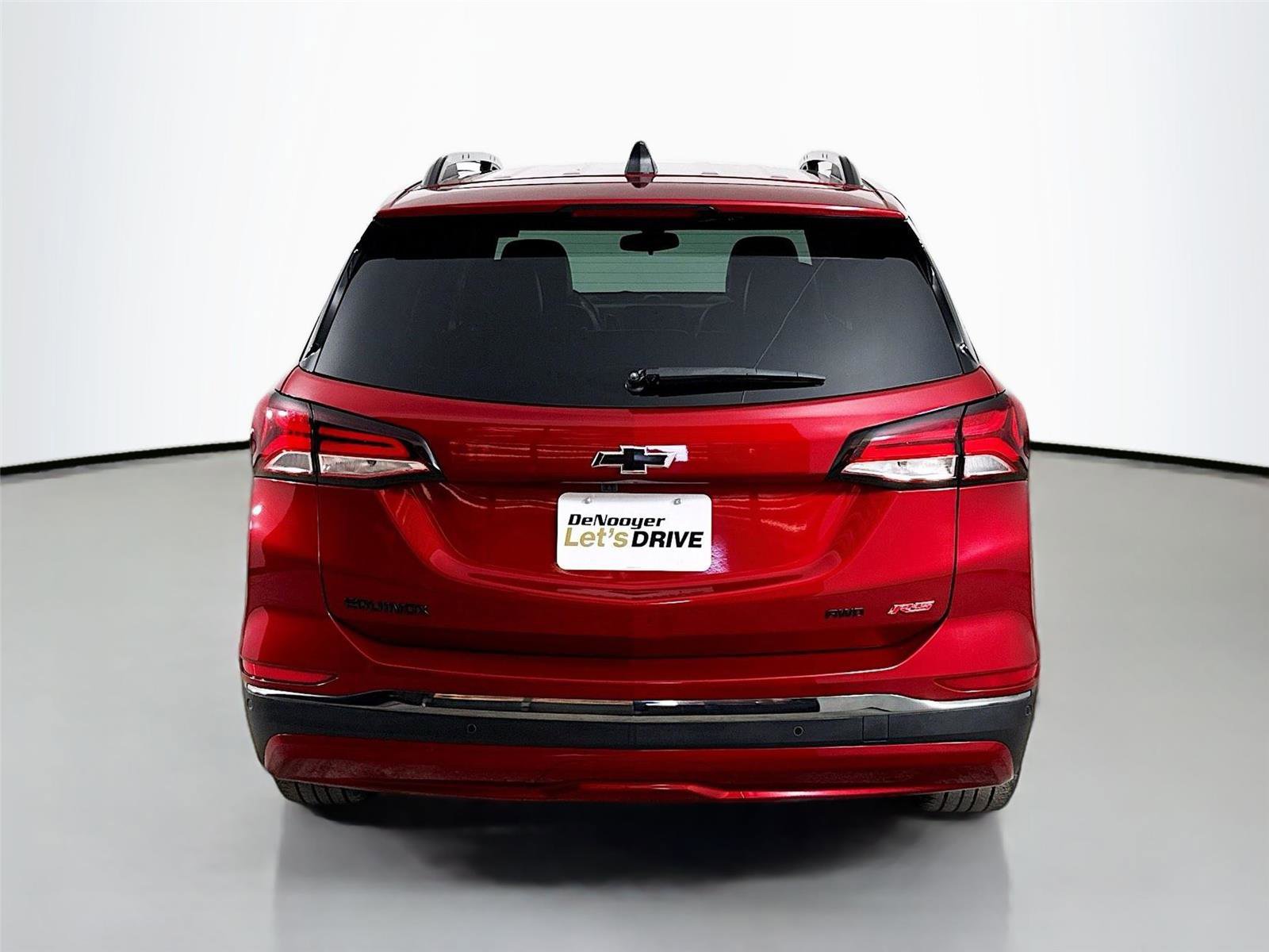 Used 2023 Chevrolet Equinox RS AWD/4WD image 8