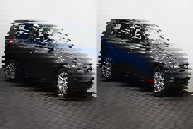 Used 2014 Volkswagen Golf 2.5L