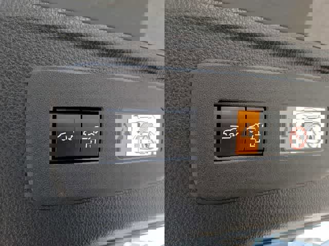 Used 2025 Lexus GX 550 w/ Cold Area Package AWD/4WD image 30