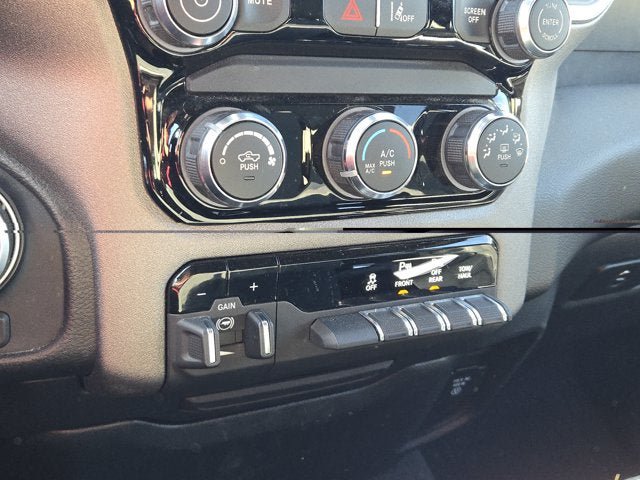 Used 2025 RAM 1500 Warlock AWD/4WD image 25