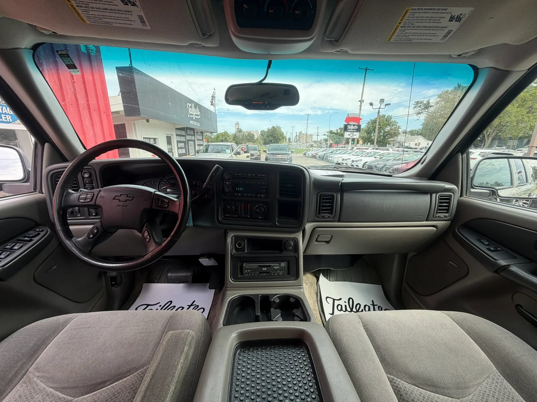 Used 2003 Chevrolet Suburban 2500 LS w/ LS Preferred Equipment Group AWD/4WD image 19