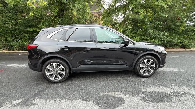 Certified 2024 Ford Escape Platinum AWD/4WD image 9