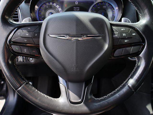 Used 2019 Chrysler 300 S image 29