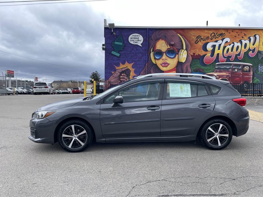 Used 2022 Subaru Impreza Premium image 2