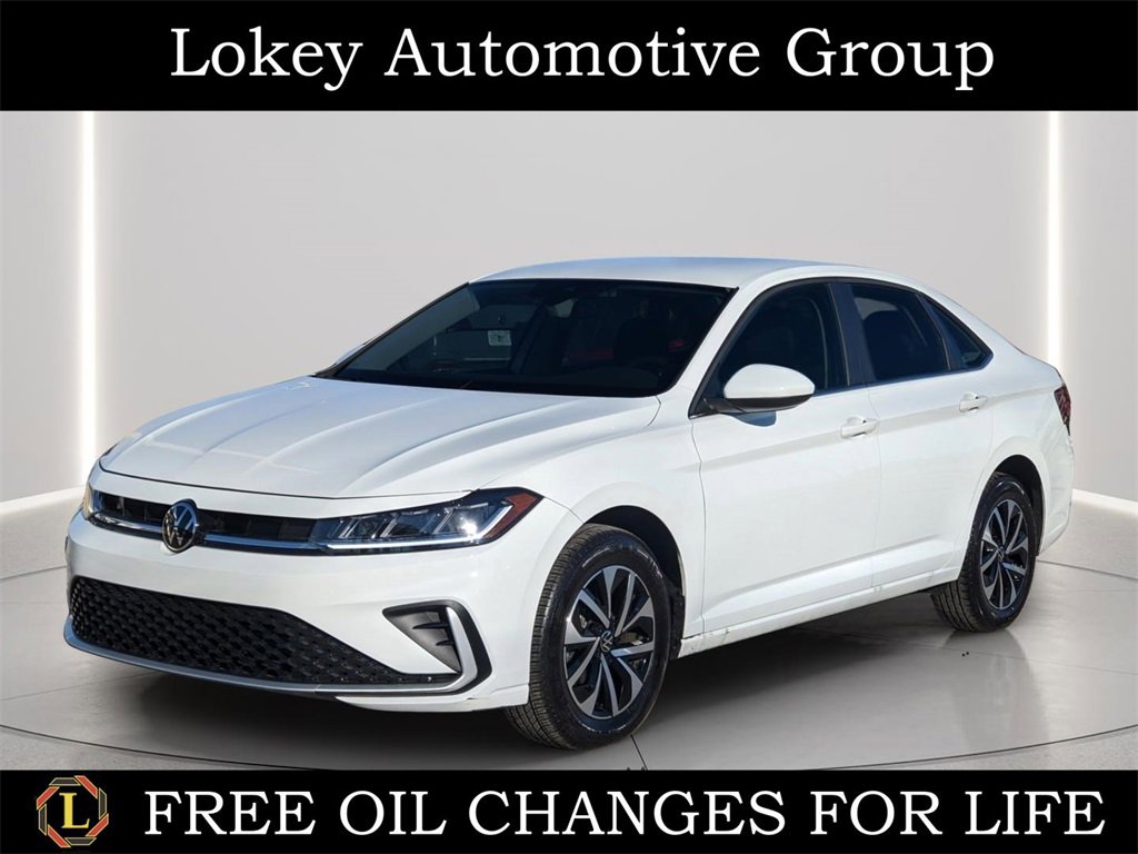 Used 2025 Volkswagen Jetta S image 1