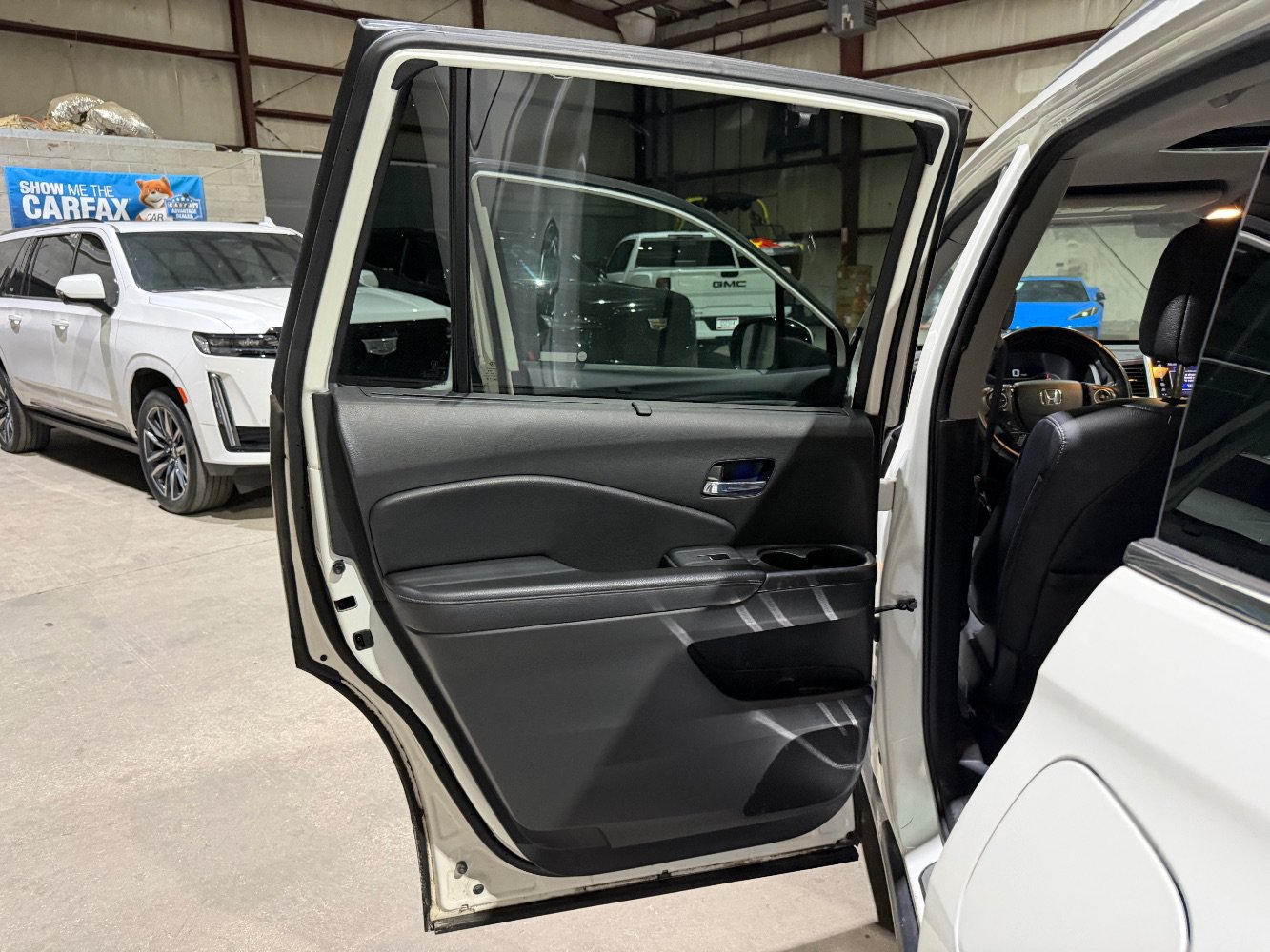 Used 2017 Honda Pilot Touring image 15