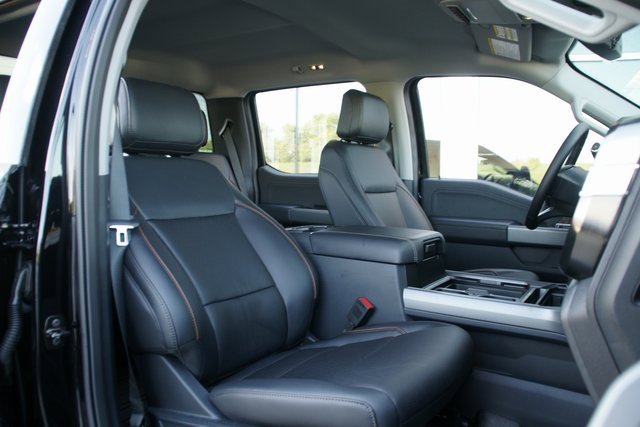 New 2026 Ford F250 Lariat image 40