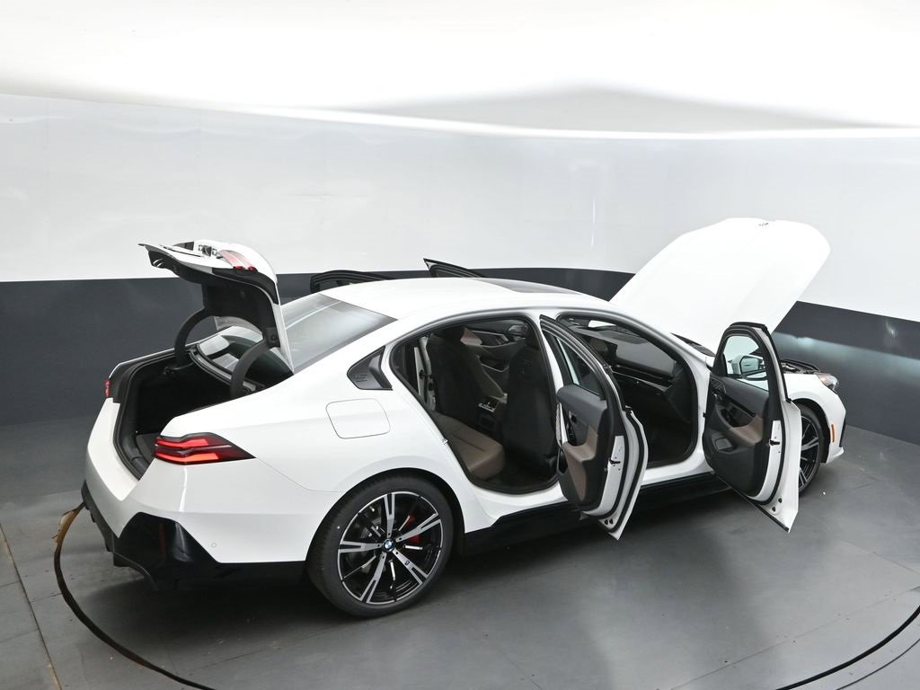 New 2026 BMW 530i w/ M Sport Package image 42