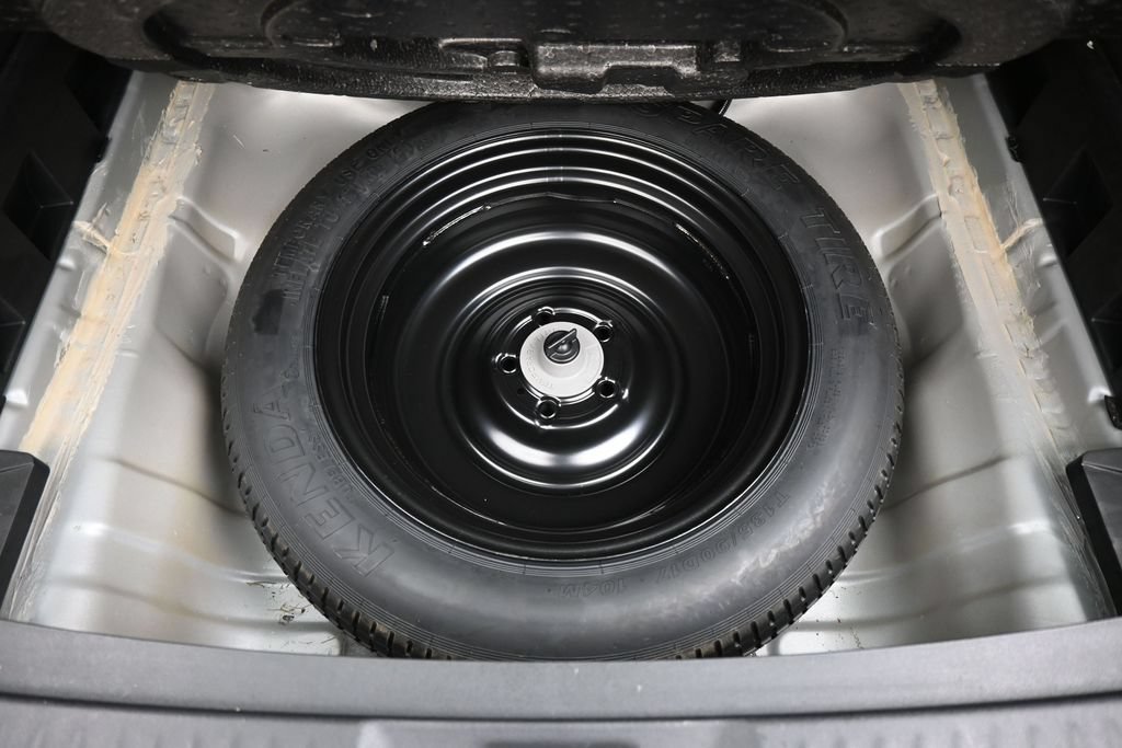 Certified 2023 Honda HR-V LX image 29