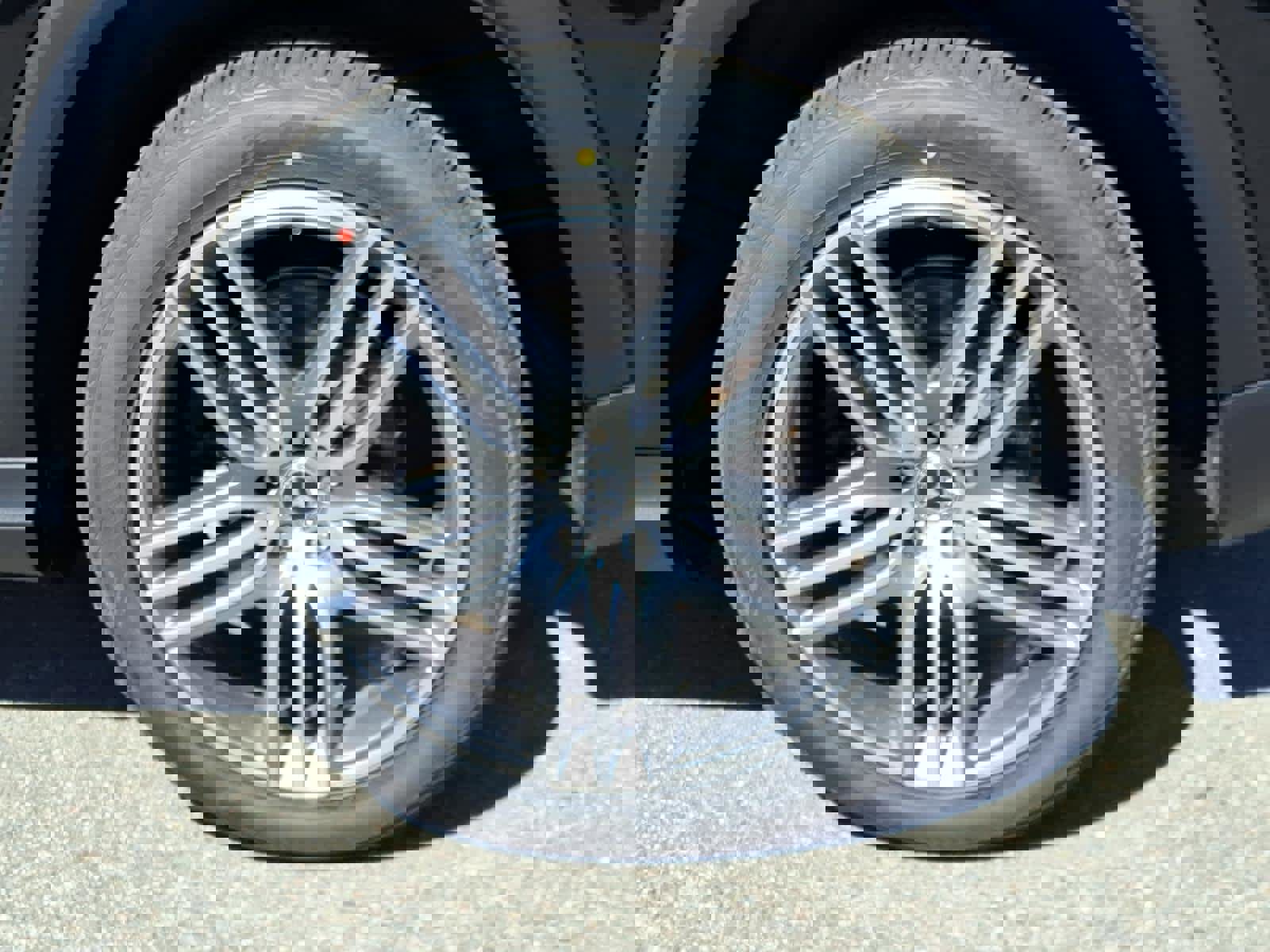 Used 2025 Mercedes-Benz GLS 450 4MATIC image 9