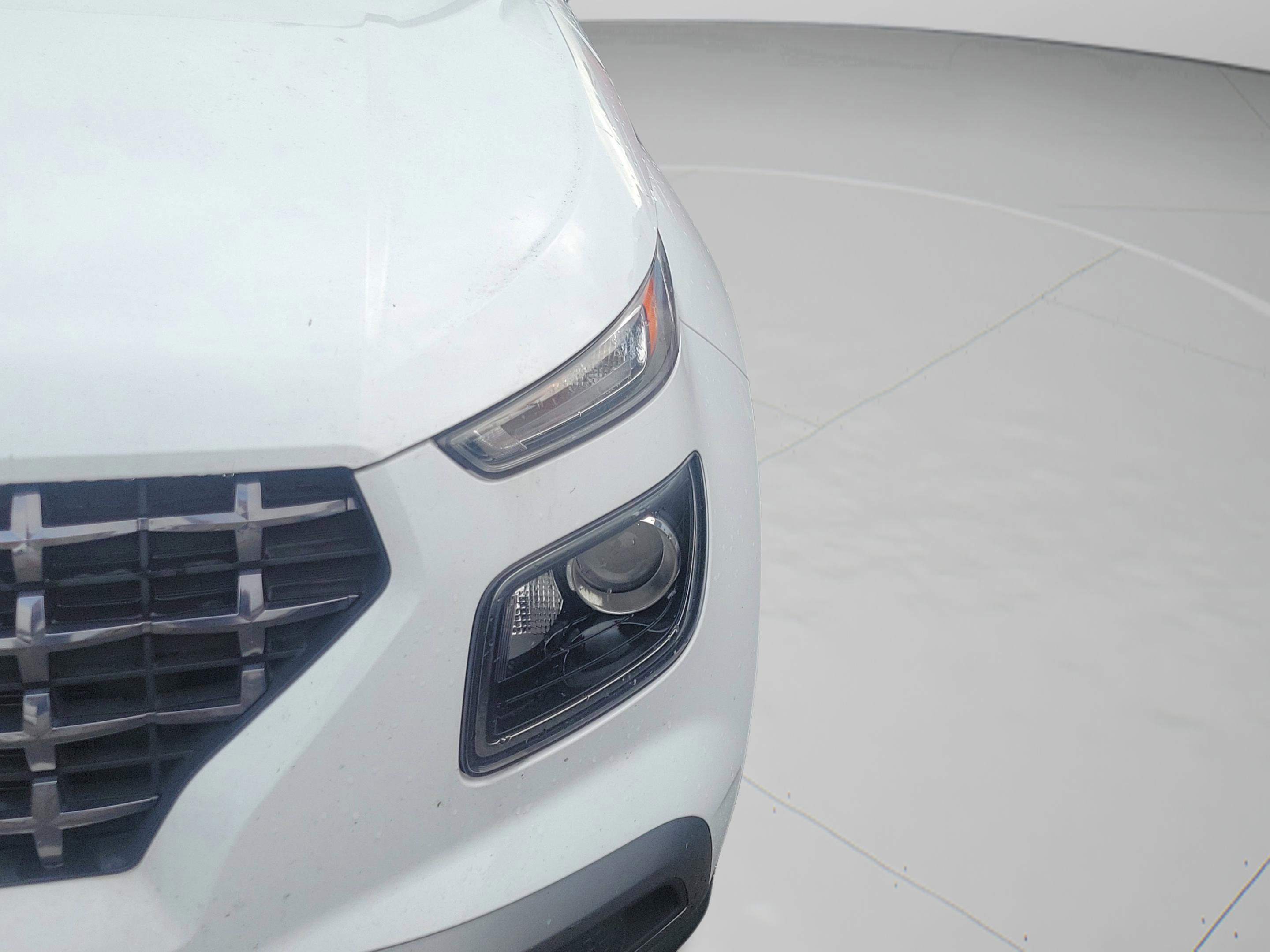 Used 2024 Hyundai Venue SEL FWD image 9