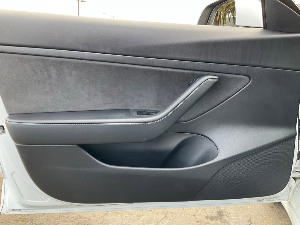 Used 2021 Tesla Model 3 Standard Range Plus RWD image 23