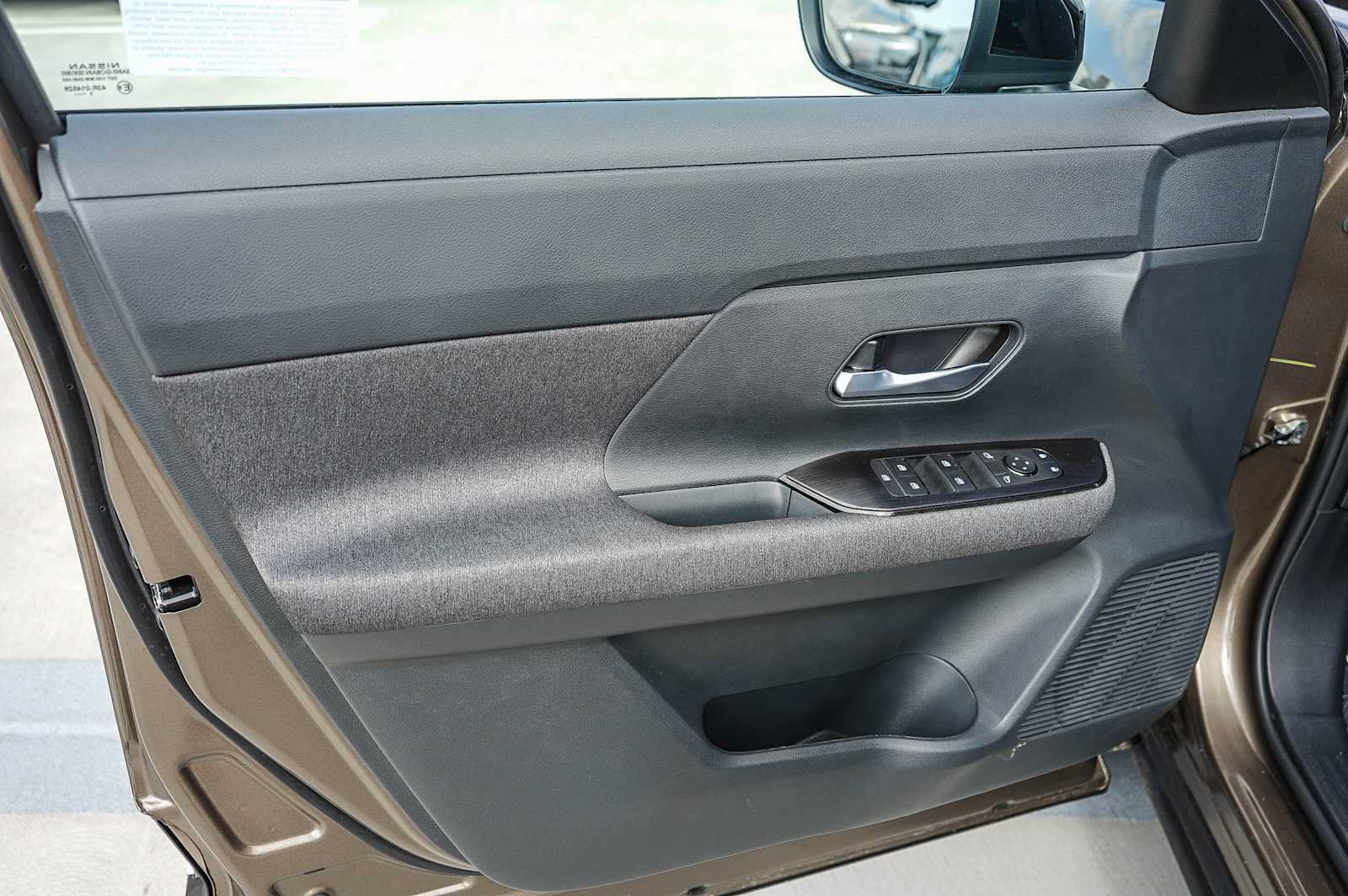 Used 2026 Nissan Kicks SV w/ Charging Package FWD image 21