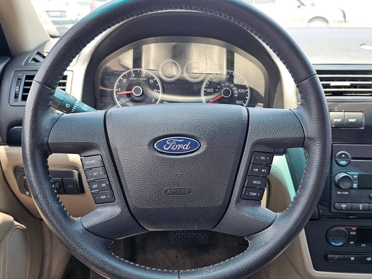 Used 2007 Ford Fusion SEL FWD image 11