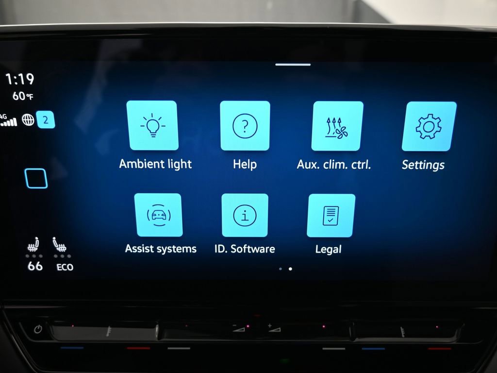 Used 2024 Volkswagen ID.4 2WD image 13