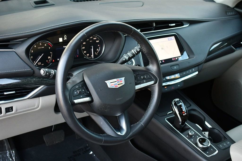 Used 2021 Cadillac XT4 Premium Luxury w/ Driver Awareness Package image 34