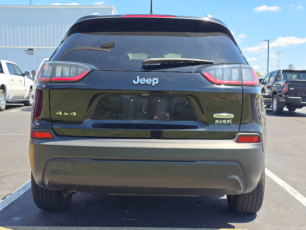 Used 2020 Jeep Cherokee Latitude AWD/4WD image 4