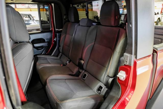Used 2022 Jeep Gladiator Rubicon w/ Trailer Tow Package AWD/4WD image 37