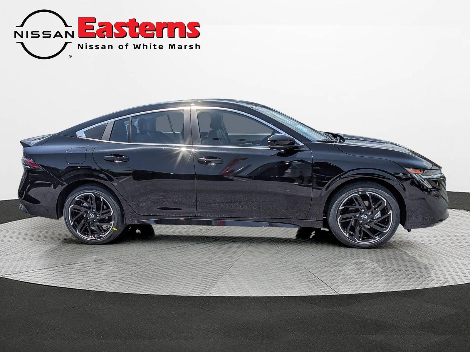 New 2026 Nissan Sentra SR FWD image 4