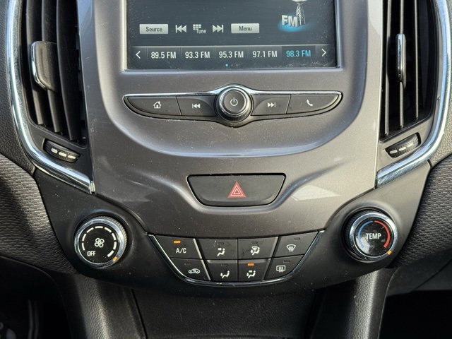 Used 2018 Chevrolet Cruze LT image 12