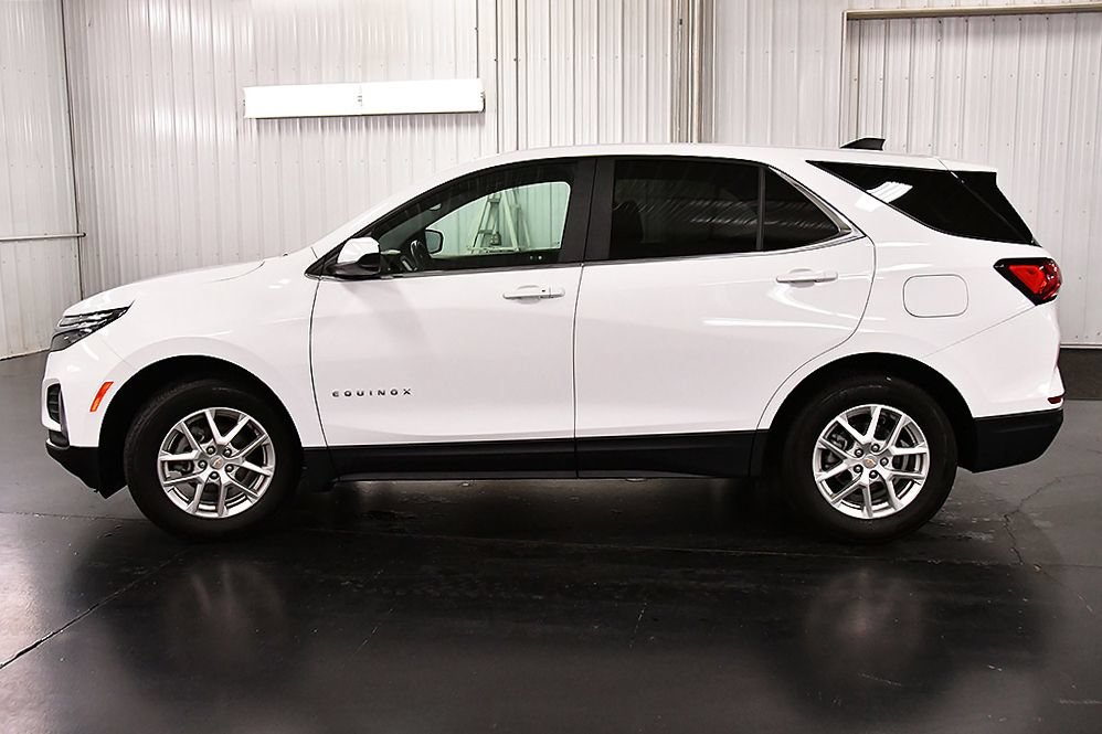 Used 2024 Chevrolet Equinox LT FWD image 4