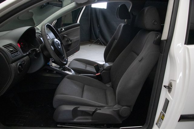 Used 2008 Volkswagen Rabbit S image 19