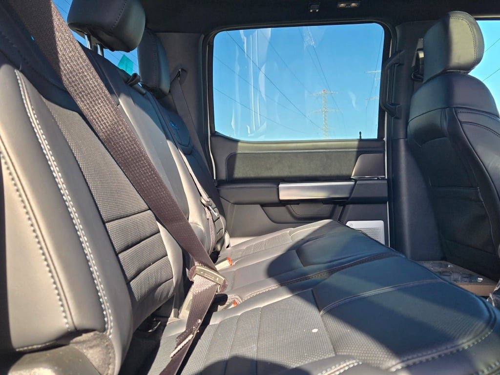 New 2026 Ford F350 Platinum w/ FX4 Off-Road Package image 9