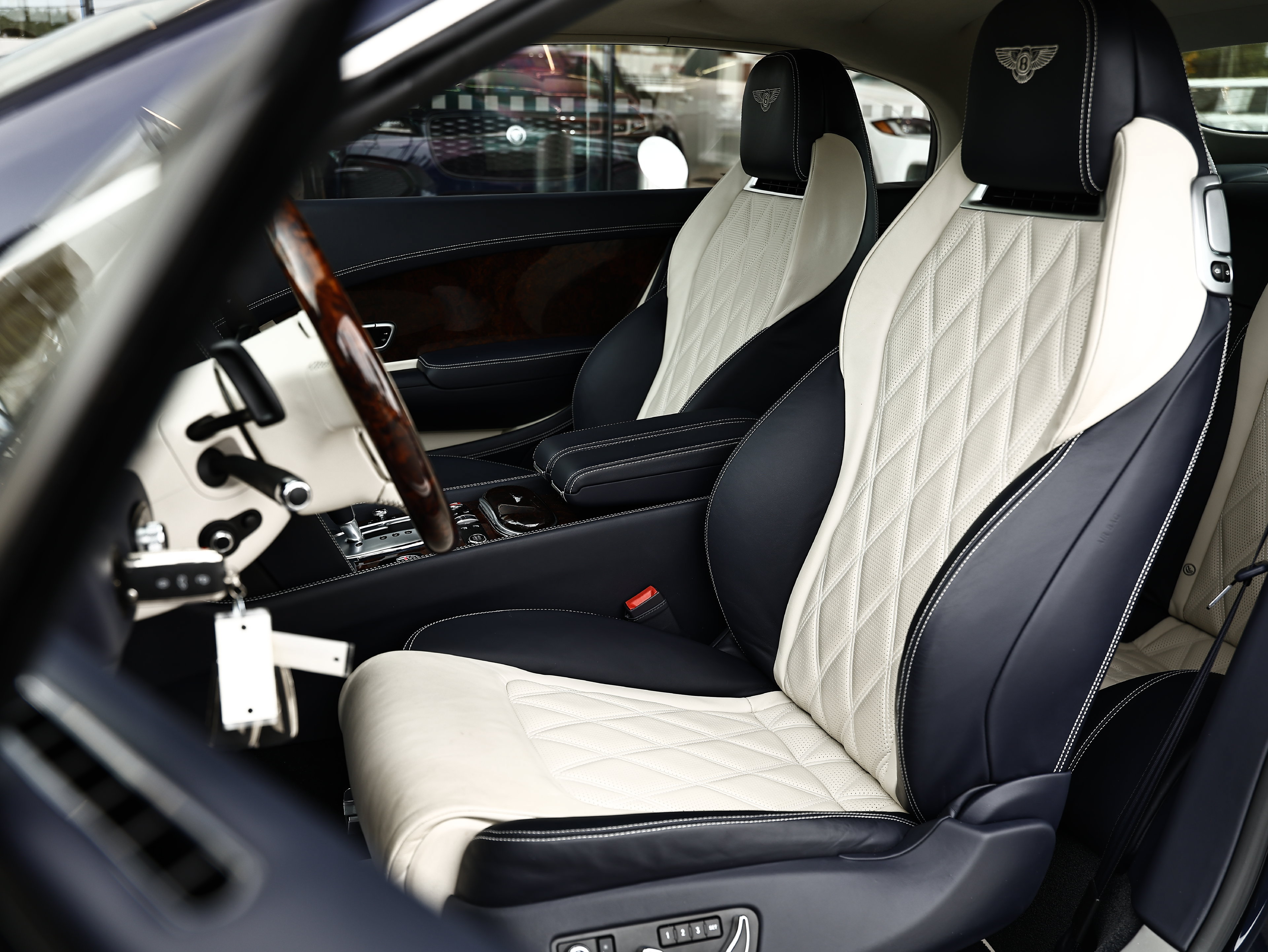 Used 2015 Bentley Continental GT AWD/4WD image 22