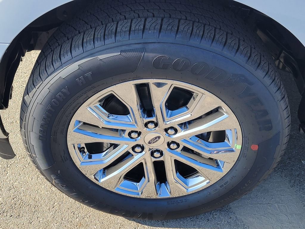 New 2025 Ford F150 XLT w/ Equipment Group 303A High image 12