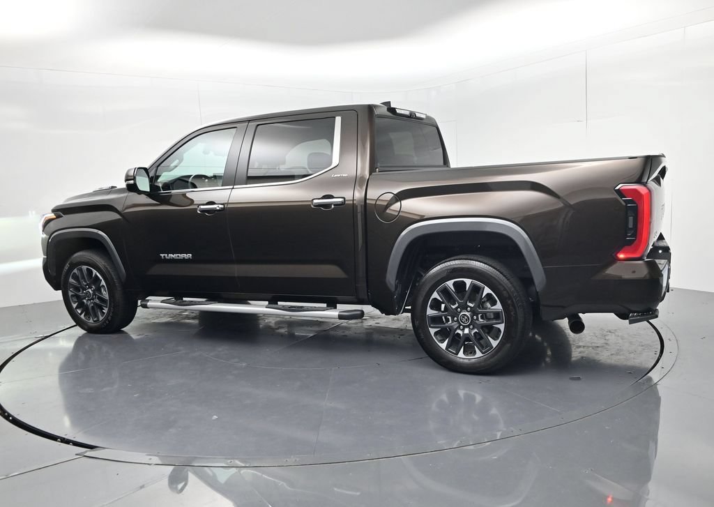 Used 2024 Toyota Tundra Limited AWD/4WD image 5