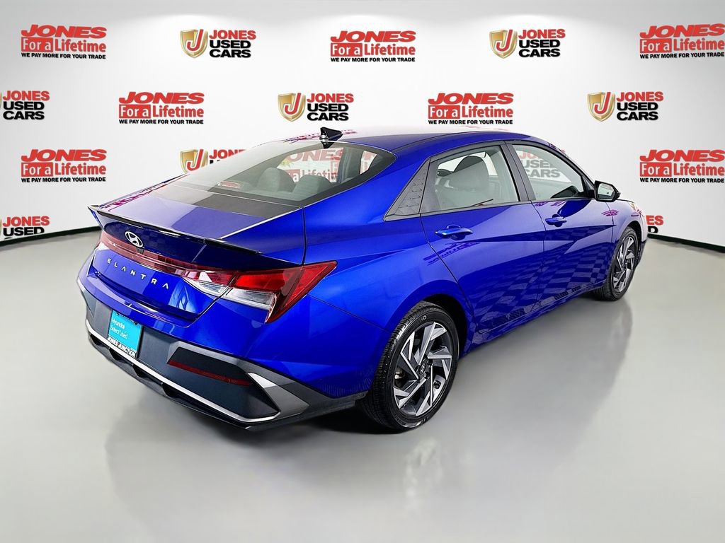 Certified 2025 Hyundai Elantra Sport FWD image 15