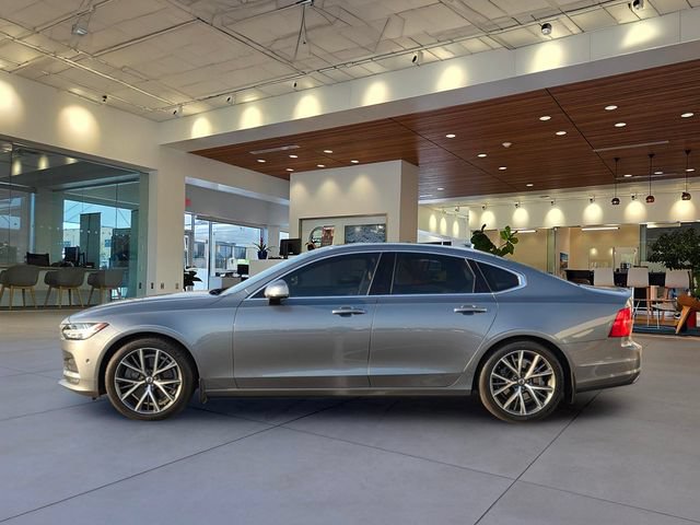 Used 2017 Volvo S90 T6 Momentum w/ Vision Package AWD/4WD image 2