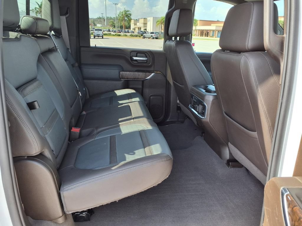 Used 2021 GMC Sierra 3500 Denali w/ Denali Ultimate Package AWD/4WD image 17