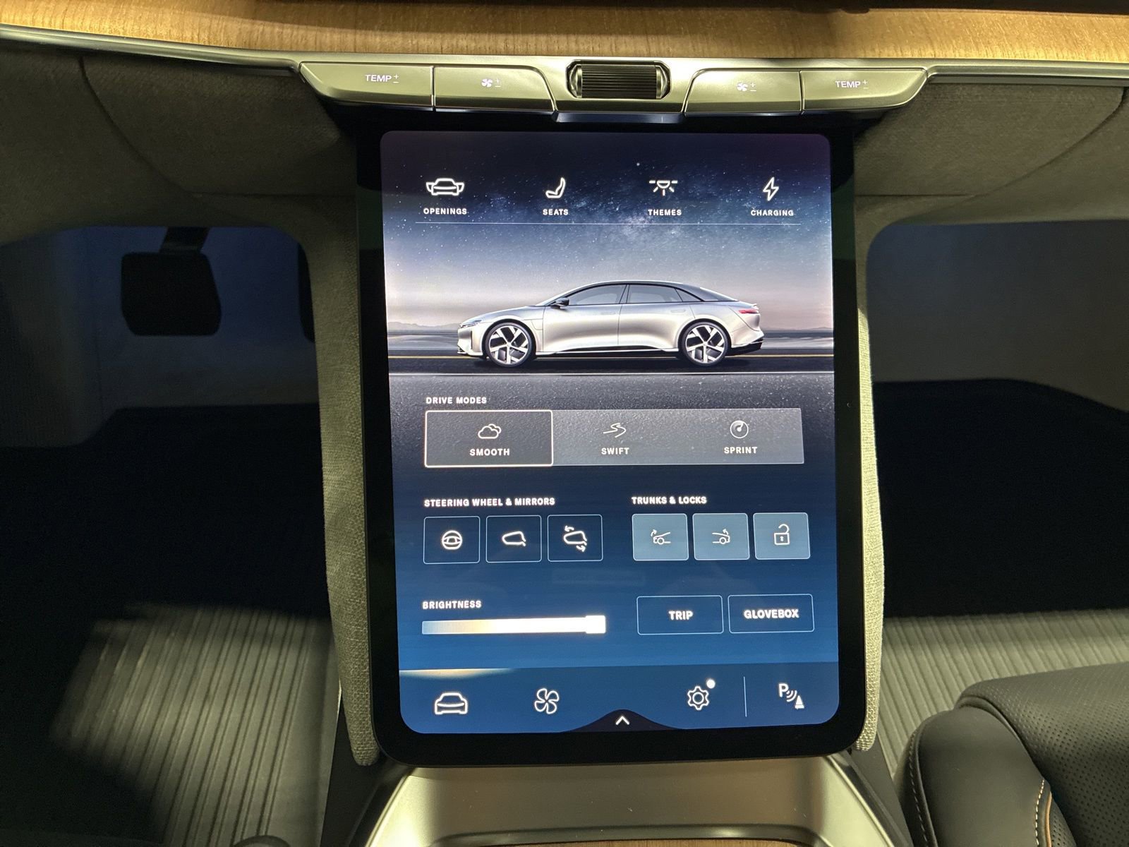 Used 2025 Lucid Air Touring image 24