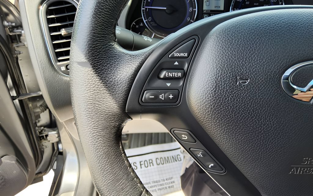 Used 2016 INFINITI QX50 2WD w/ Premium Plus Package image 19