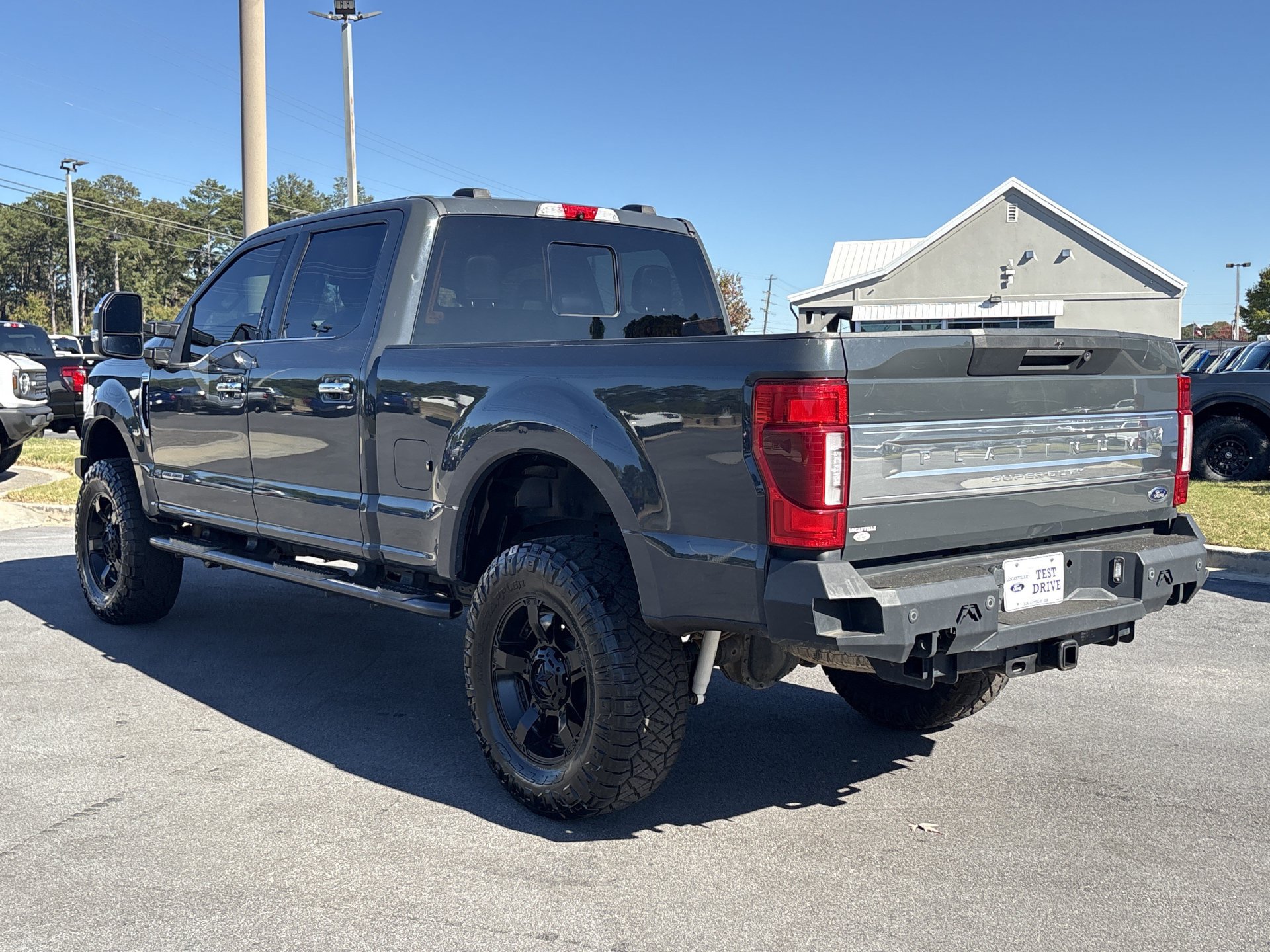 Used 2021 Ford F250 Platinum w/ FX4 Off-Road Package AWD/4WD image 19