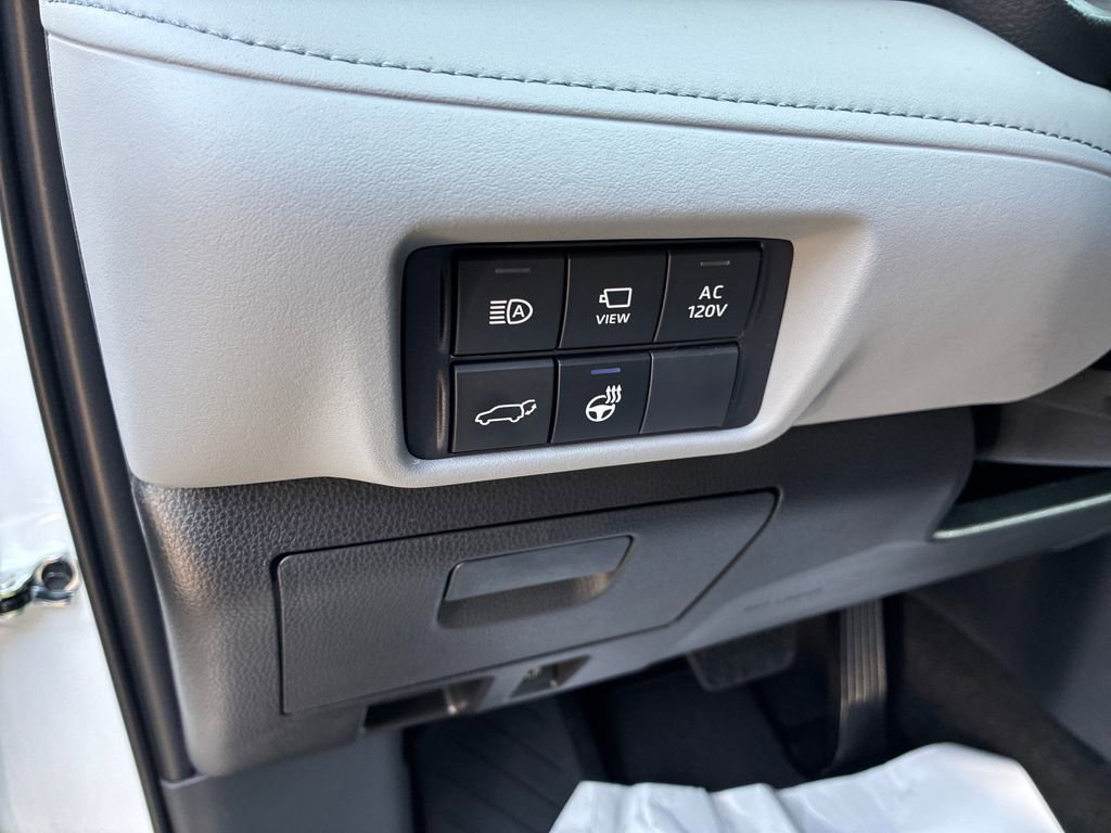 New 2026 Toyota Highlander Platinum AWD/4WD image 33