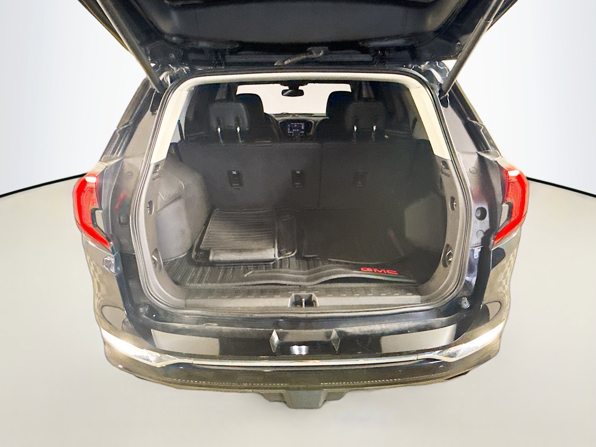 Used 2019 GMC Terrain Denali w/ Advanced Safety Package image 35