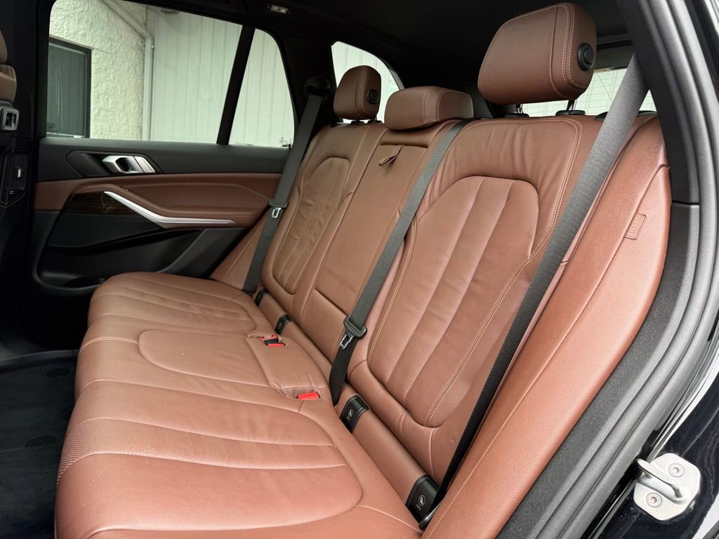 Used 2019 BMW X5 xDrive40i w/ Convenience Package image 16