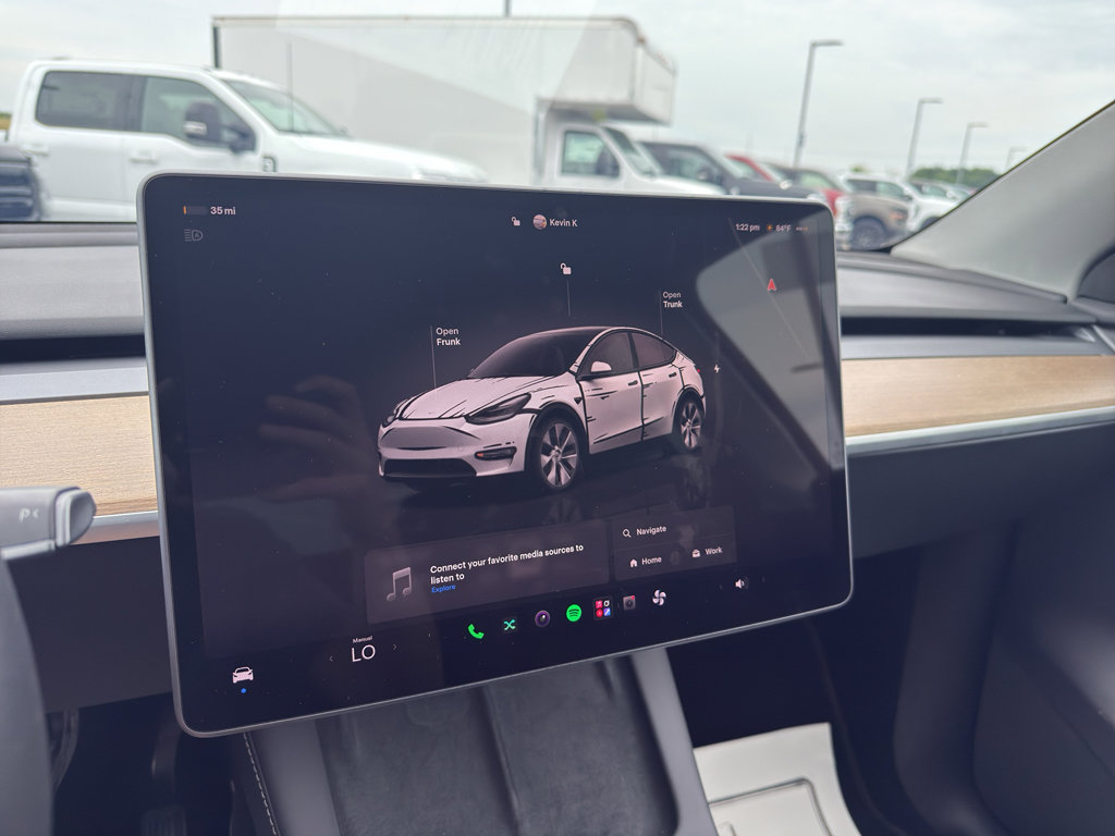 Used 2023 Tesla Model Y Long Range AWD/4WD image 28