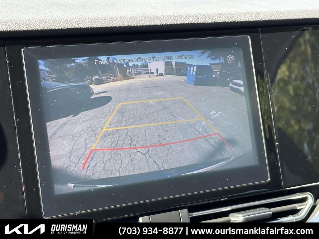 Used 2022 Kia Niro LXS image 5