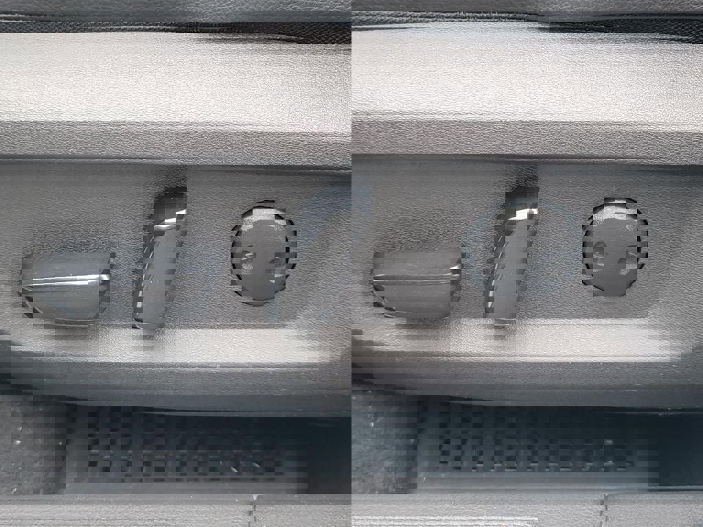 Used 2023 Nissan Rogue SL w/ SL Premium Package AWD/4WD image 35