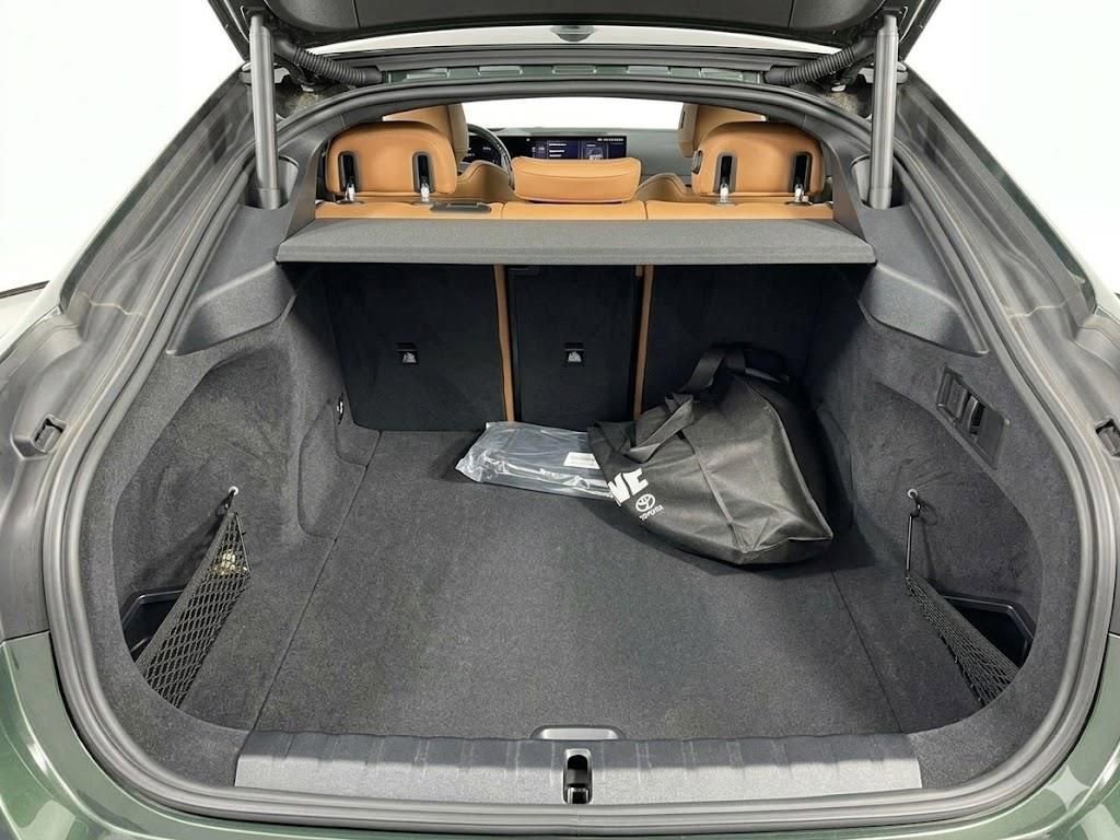 Used 2023 BMW i4 eDrive35 w/ Premium Package image 14