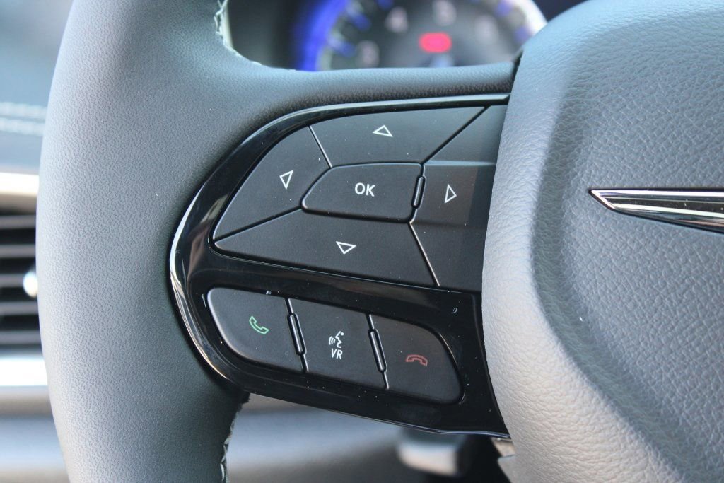 New 2026 Chrysler Pacifica Limited w/ S Appearance Package image 13