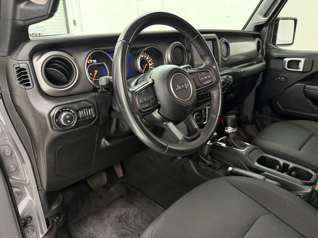 Used 2021 Jeep Gladiator Sport AWD/4WD image 10