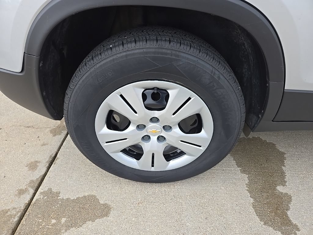 Used 2017 Chevrolet Trax LS FWD image 10