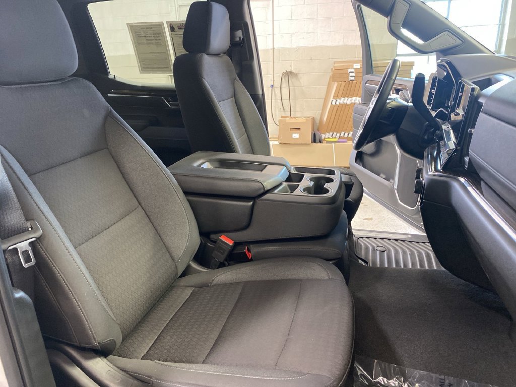 Certified 2024 Chevrolet Silverado 1500 LT AWD/4WD image 36