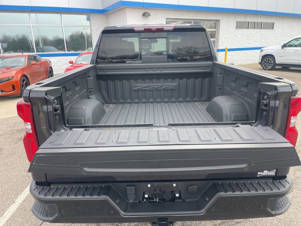 Used 2023 Chevrolet Silverado 1500 ZR2 image 11
