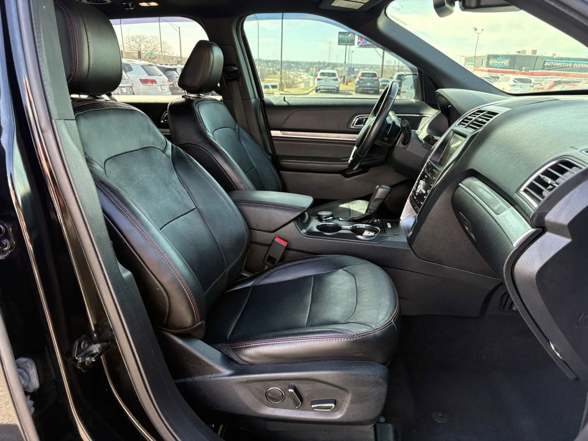 Used 2018 Ford Explorer Sport w/ Equipment Group 401A image 20